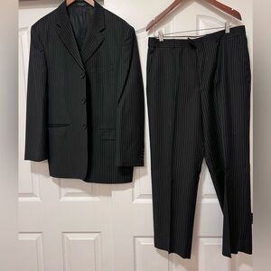 Classic Men's Black Pinstripe Suit - Jones NY - Pants 32 / Jacket 42